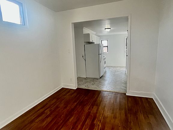 5th image of 1395 Greene Ave APT 3L