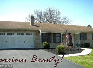 331 Chimneystone Ct, Hagerstown, MD 21742