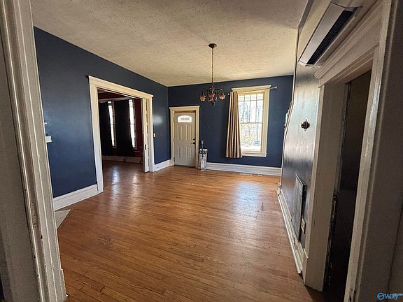 4th image of 2303 Dozier St