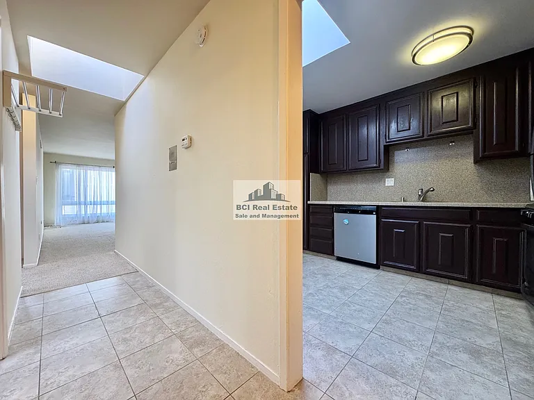 1345 Chestnut St #4 — Photo 13