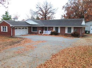 1106 E Franklin St, Bloomfield, IA 52537