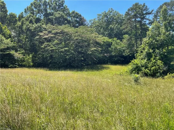 1310 White St, Lexington, NC 27295