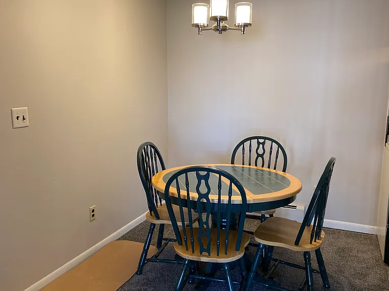 433 Genesee St #1 — Photo 4