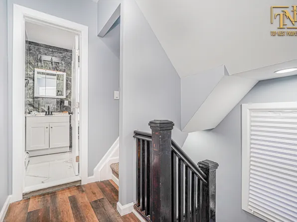 471 Heberton Avenue image 13 of 36