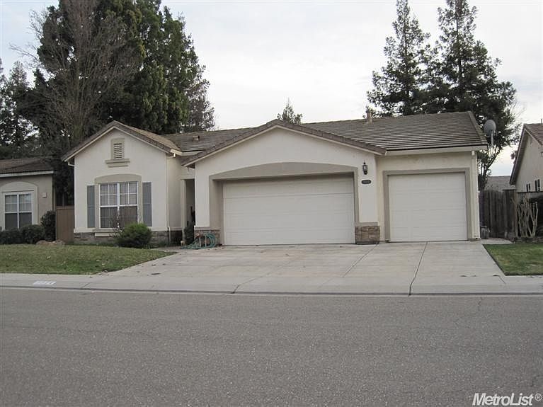 1st image of 9924 River View Cir