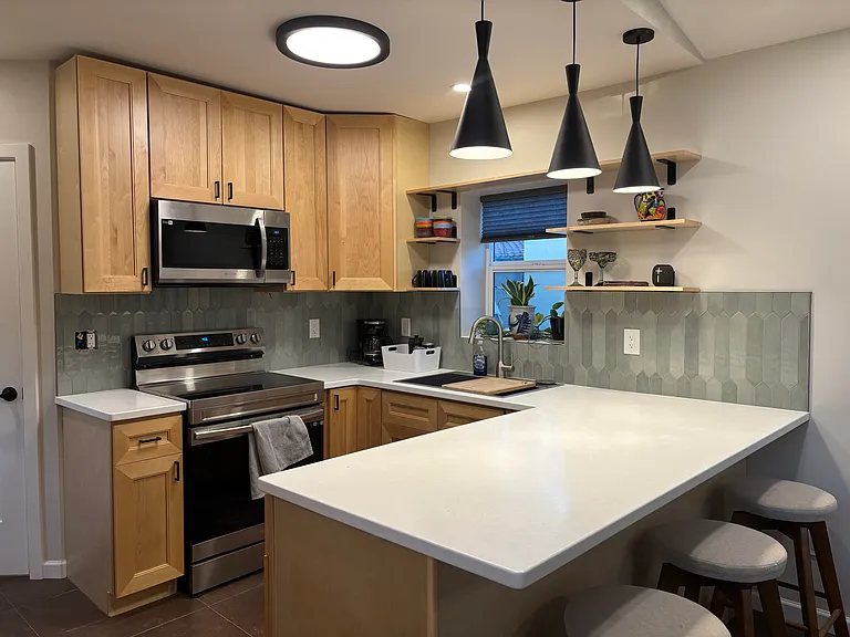 4225 E Kings Rd #2 — Photo 5