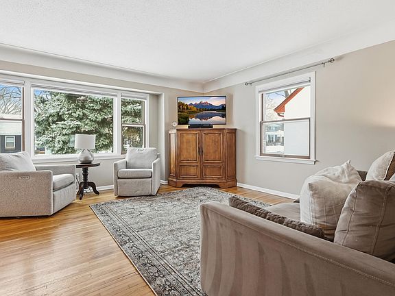 5th image of 5429 27th Ave S