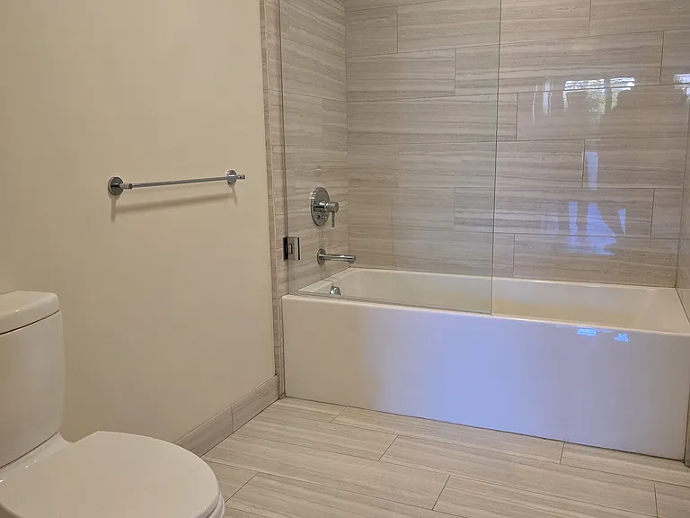 2652 Harrison St #203 — Photo 17