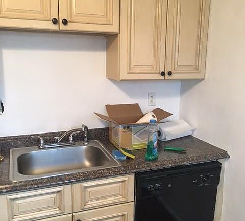 3rd image of 320 High Knob Ln