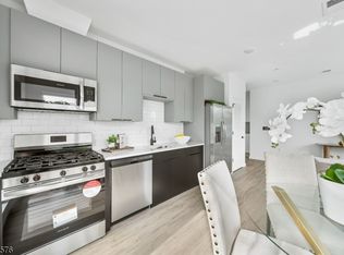 15 S 13th St #404, Newark, NJ 07107