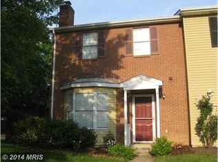 7595 Lee Landing Dr, Falls Church, VA 22043