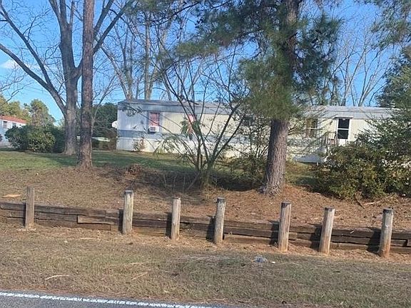 2nd image of 220 County Road 401