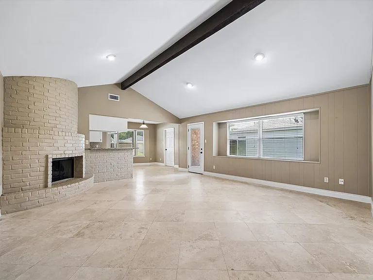 12322 Nova Ct — Photo 2