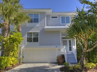 805 S Harbor Dr, Boca Grande, FL 33921