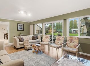 4729 Canada Way, Burnaby, BC V5G 1L3