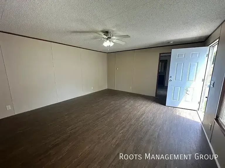 2088 E Empire Ave #195 — Photo 7