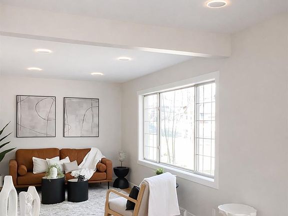 3rd image of 865 Brentwood Street