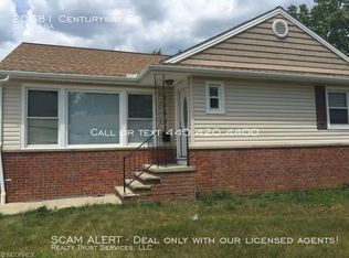 20681 Centuryway Rd, Maple Heights, OH 44137