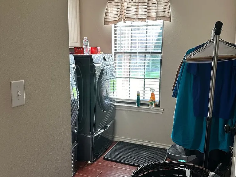 885 Box Car Rd — Photo 22