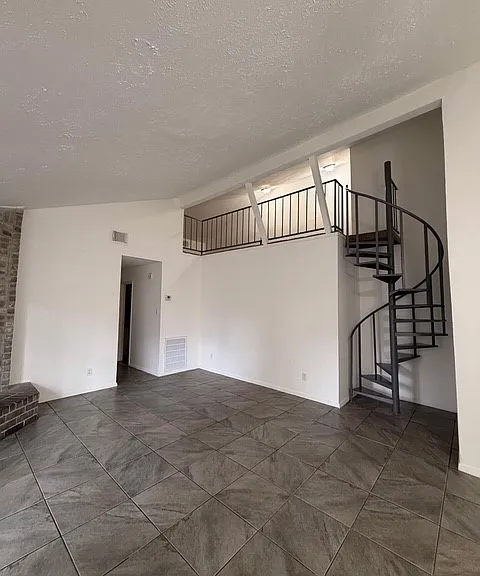 3119 Trembling Creek Cir — Photo 3