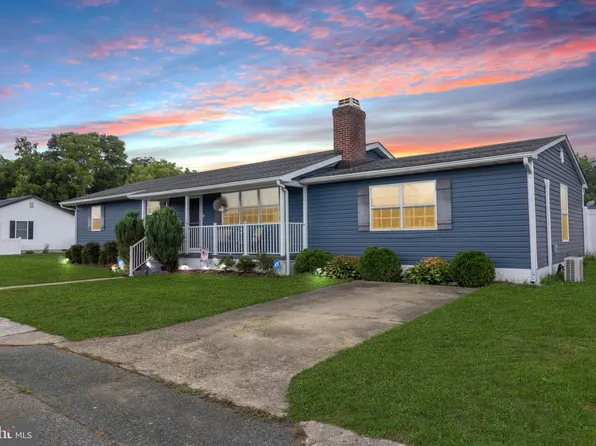 109 Sewell St, Felton, DE 19943