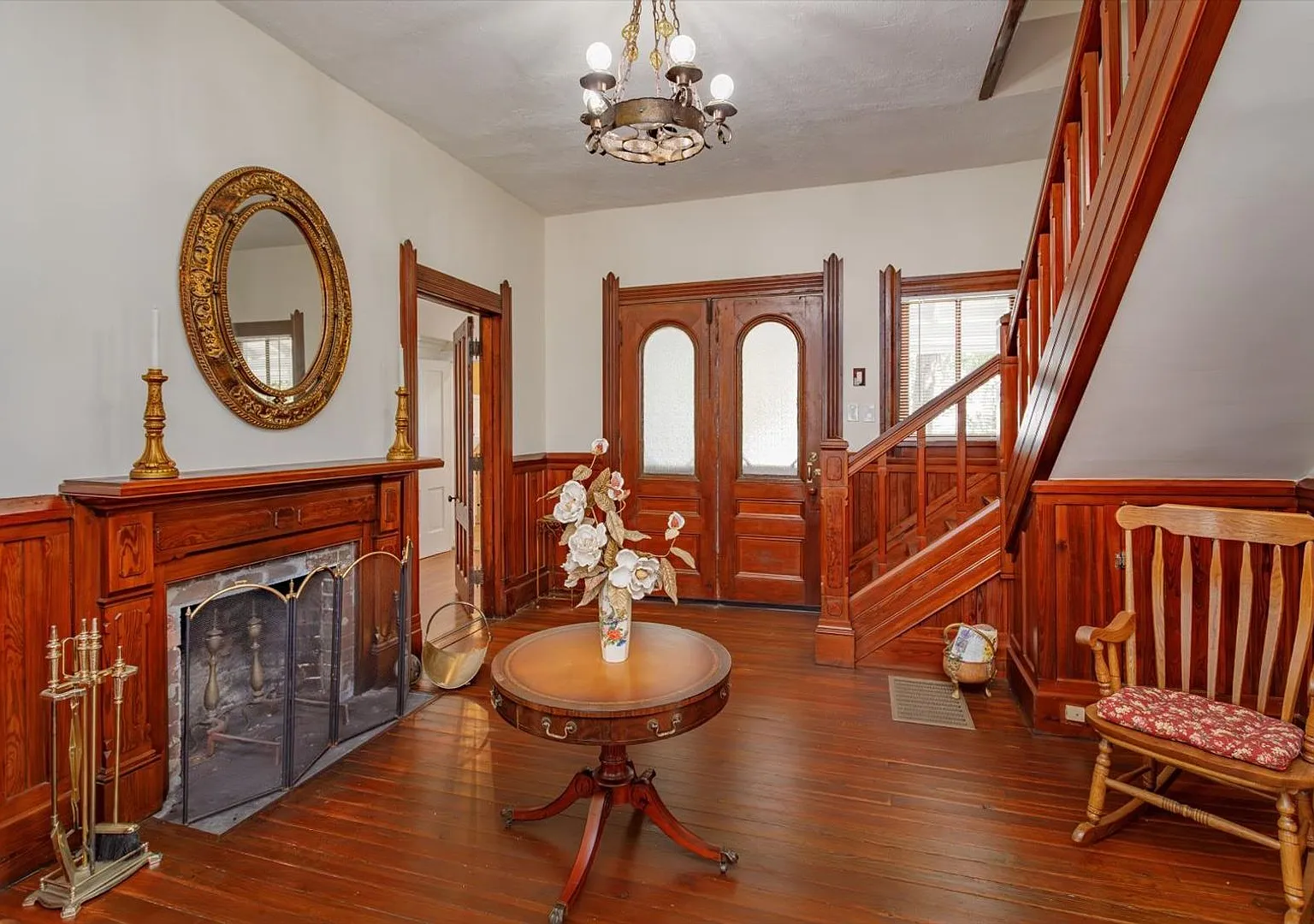Mid term historic furnished rental — Photo 4