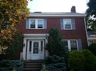 215 Corey St, West Roxbury, MA 02132