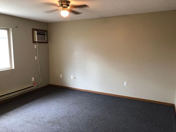 4th image of 1323 Caledonia St