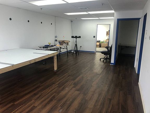 3rd image of 400 Chapel Rd #2A