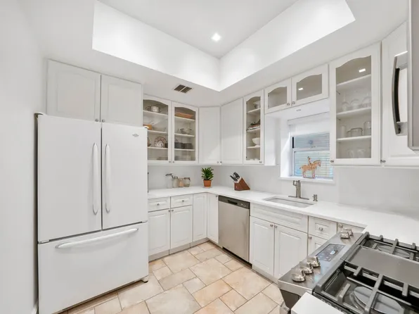 23 Park Avenue image 7 of 18