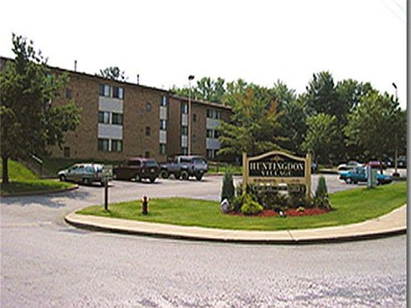 3rd image of 117 Huntingdon Village Dr