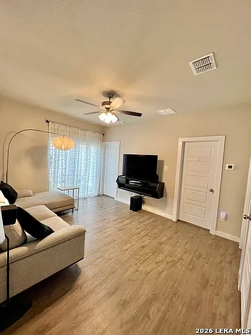 14811 Maverick Ave — Photo 20