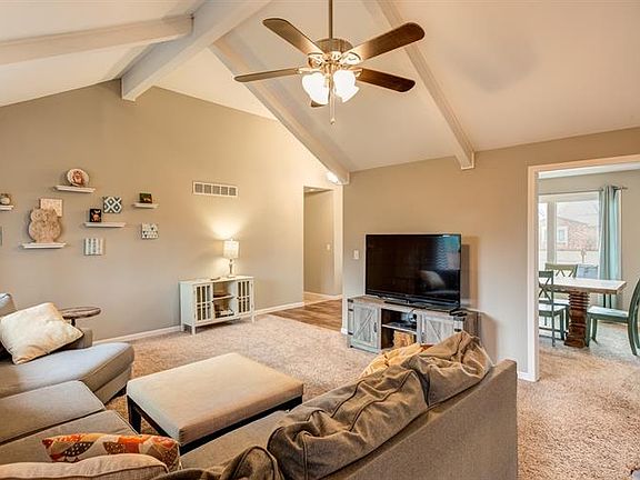 4th image of 8244 Woodbriar Dr