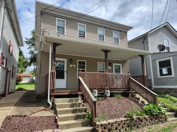 2026 8th Ave, Beaver Falls, PA 15010