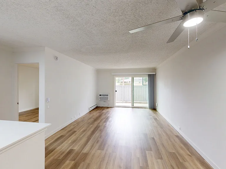 Eight 80 Newport Beach — Photo 150