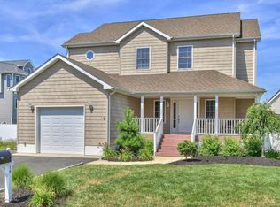 16 Longman St, Toms River, NJ 08753