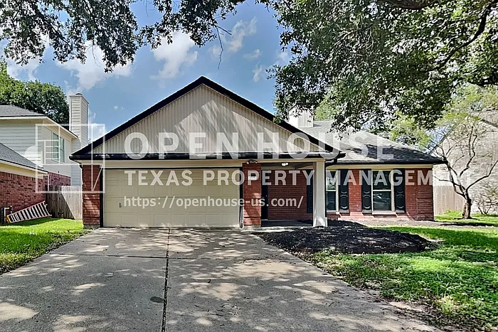 18138 Garden Manor Dr