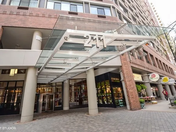 211 E Ohio St APT 2012, Chicago, IL 60611