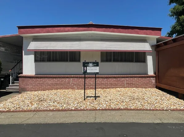 5268 Brook Park Ln, Sacramento, CA 95841