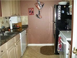 3rd image of 750 N Tamiami Trl Unit Penthouse 07
