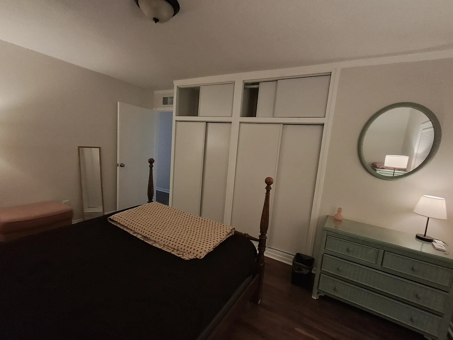 3 bed, 1675 sqft, $1,000 — Photo 2