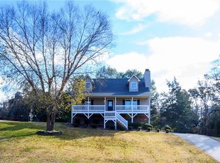 257 Twin Valley Dr, Clemmons, NC 27012