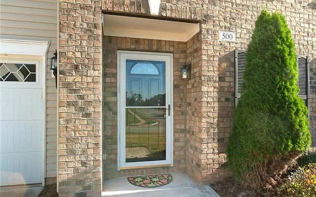 500 Zander Woods Ct — Photo 2