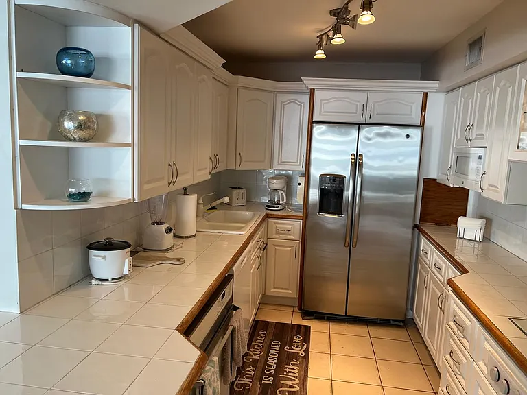 177 Ocean Lane Dr #711 — Photo 7