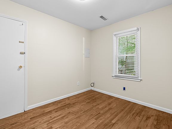 4th image of 3203 Goodrich St