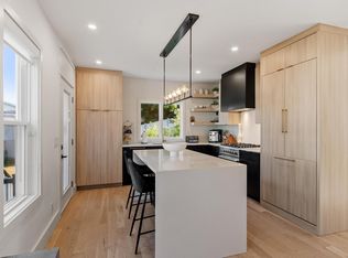 32 Coolidge Ave, Peabody, MA 01960