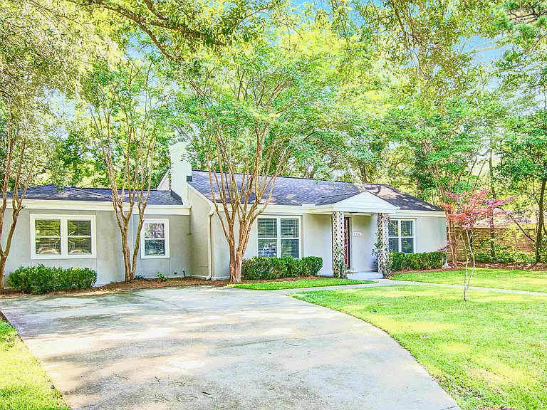 1236 Parkwood Estates Dr — Photo 3