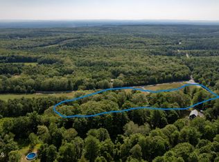 142 Tracey Rd, Ravena, NY 12143