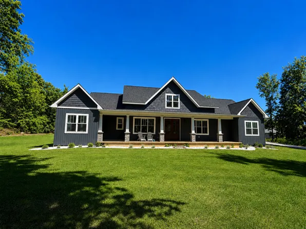 (undisclosed Address), Marshall, MI 49068