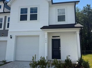 540 Barrington Row Ave, Zebulon, NC 27597